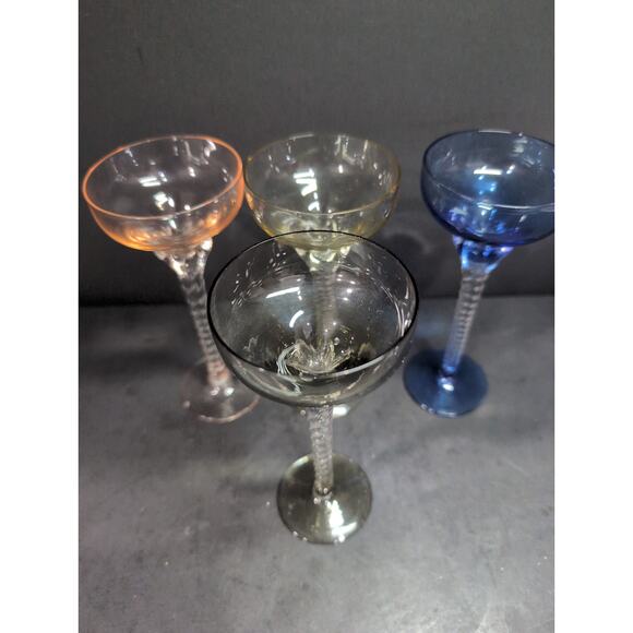 Blefeld Italian Glass Twisted Stem Champagne Glasses, Set Of 4 Elegant Drinkware - Picture 5 of 9